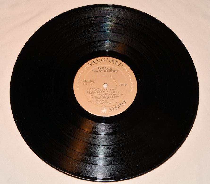 Country Joe - Hold On It's Coming