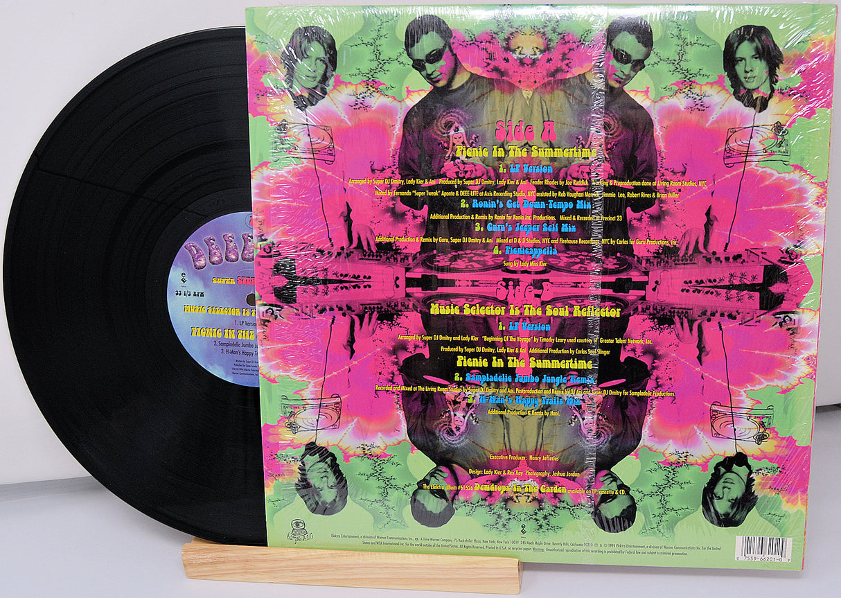 Deee-Lite – Picnic In The Summertime