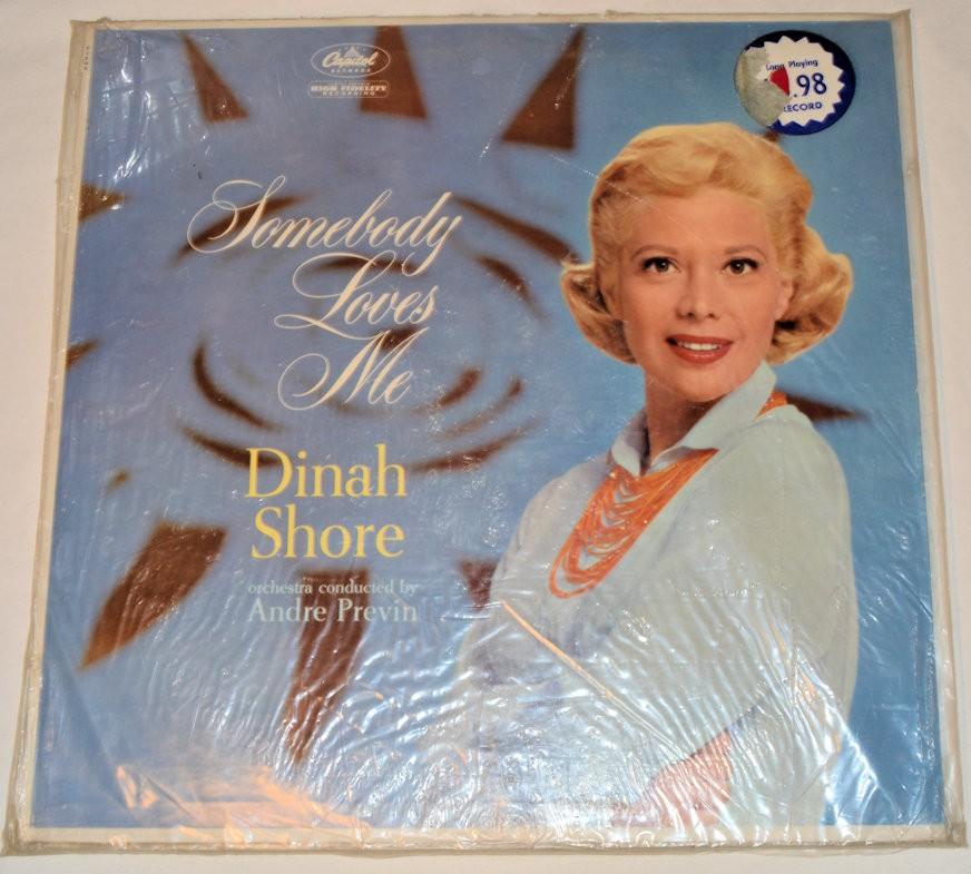 Shore, Dinah - Somebody Loves Me
