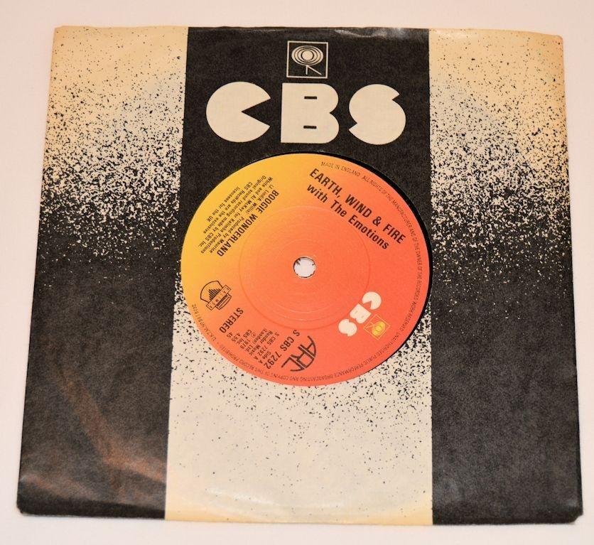 Earth, Wind & Fire - Boogie Wonderland