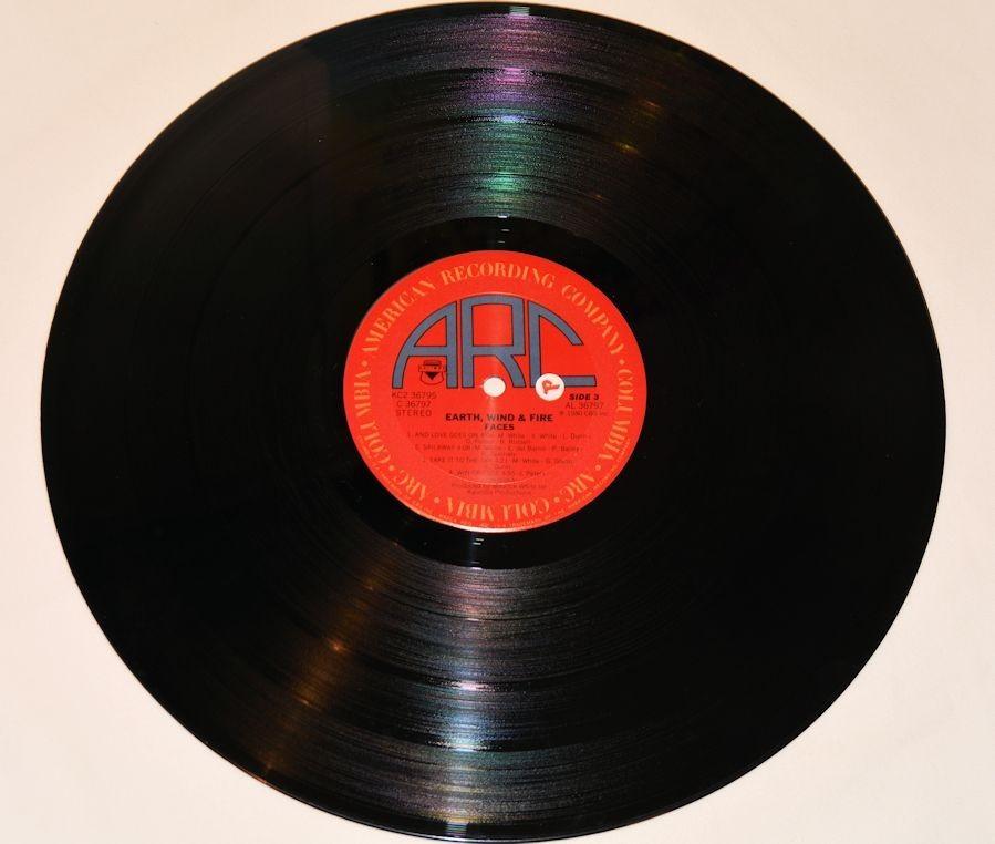 Earth, Wind & Fire - Faces