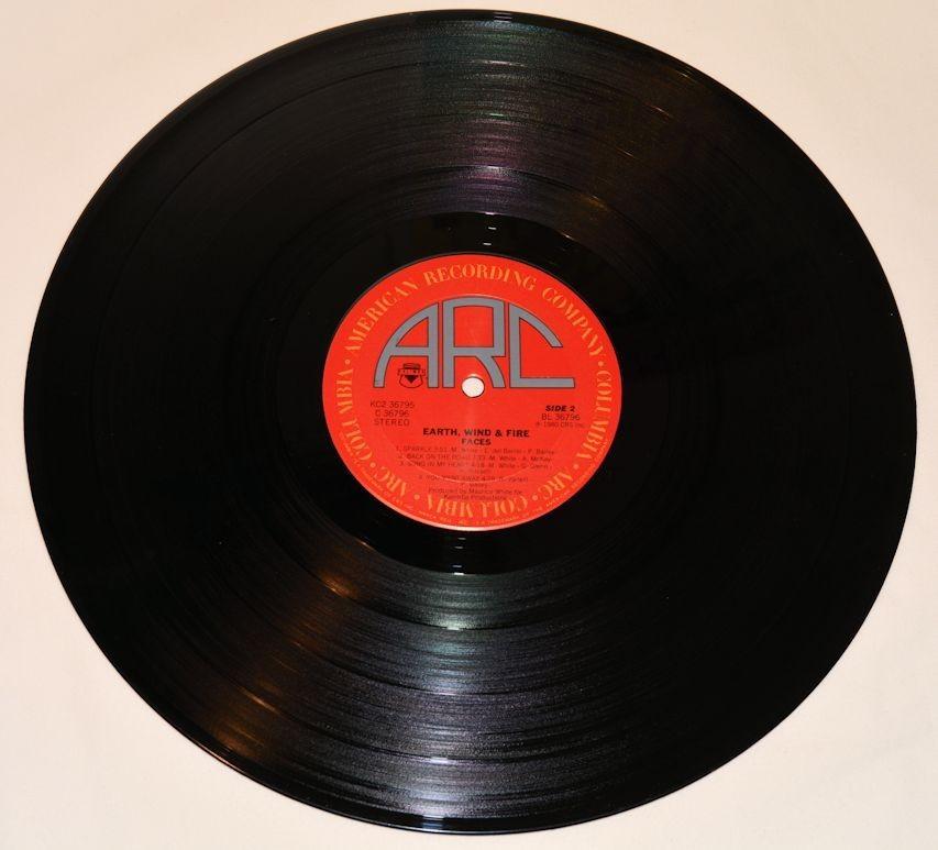 Earth, Wind & Fire - Faces