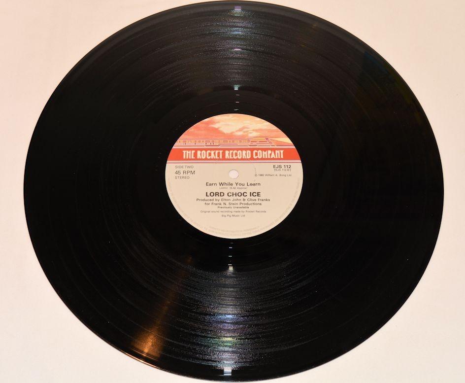 John, Elton - I'm Still Standing