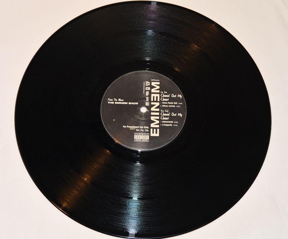 Eminem - Cleanin Out My Closet