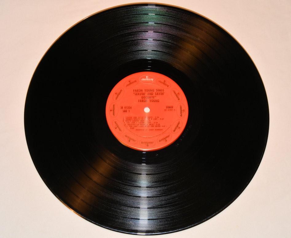 Young, Faron - Sings Leavin