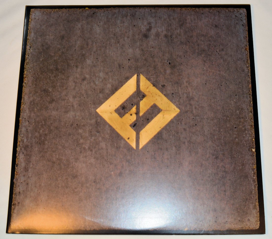Foo Fighters - Concrete & Gold