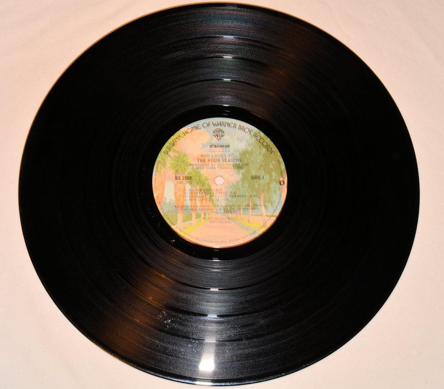 Four Seasons - Who Loves You