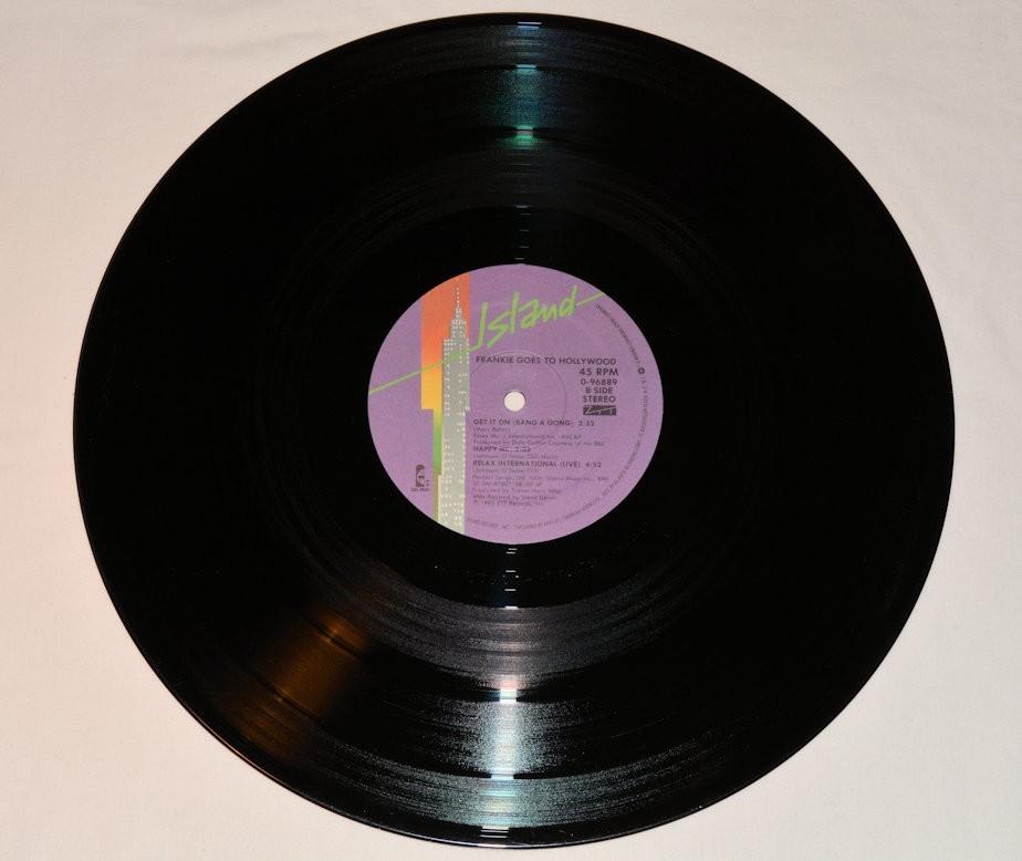 Frankie Goes To Hollywood - Welcome To Pleasurdome