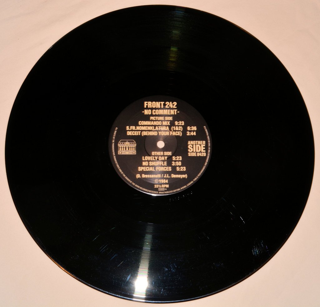 Front 242 - No Comment