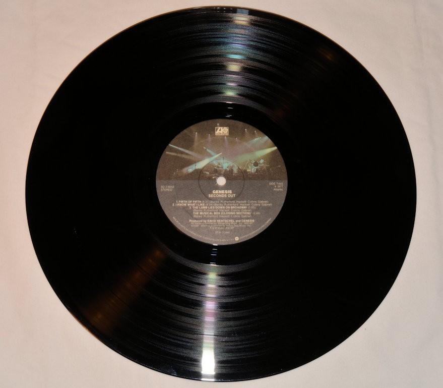 Genesis - Seconds Out