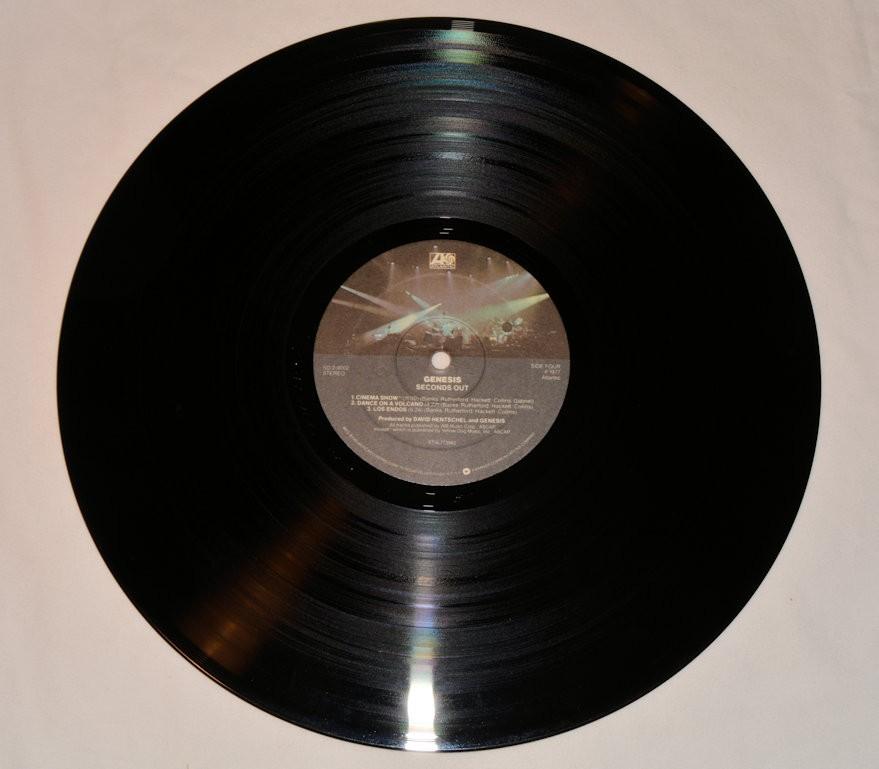 Genesis - Seconds Out