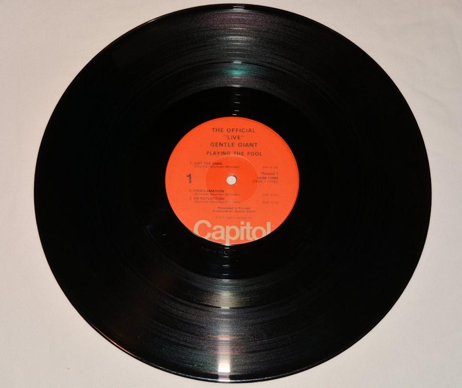 Gentle Giant - Live Playing The Fool