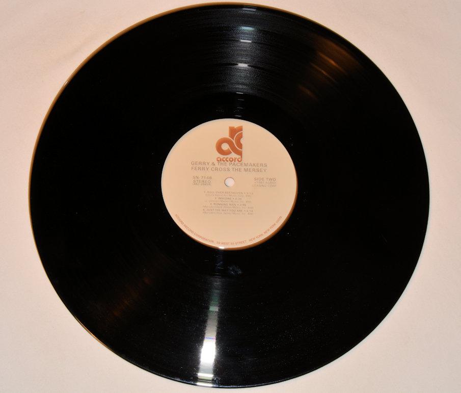 Gerry & The Pacemakers - Ferry Cross The Mersy