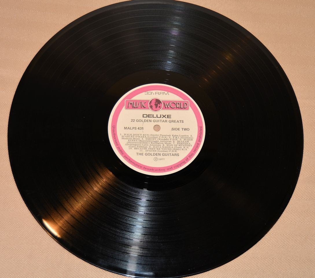 Miscellaneous - 22 Golden Guitar Greats