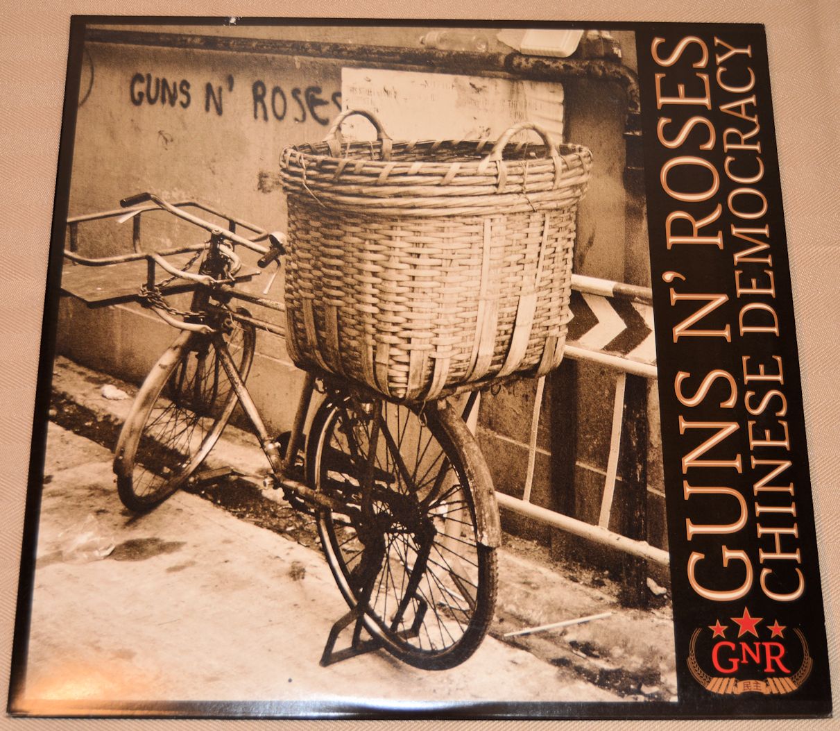 Guns N Roses - Chinese Democracy