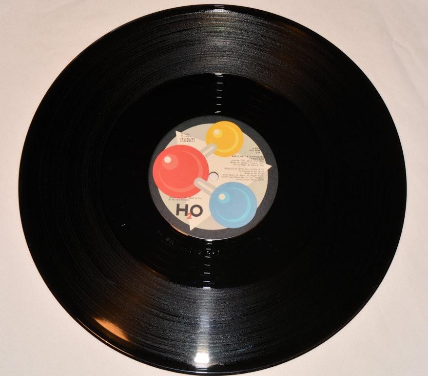 Hall & Oates - Family Man 12"