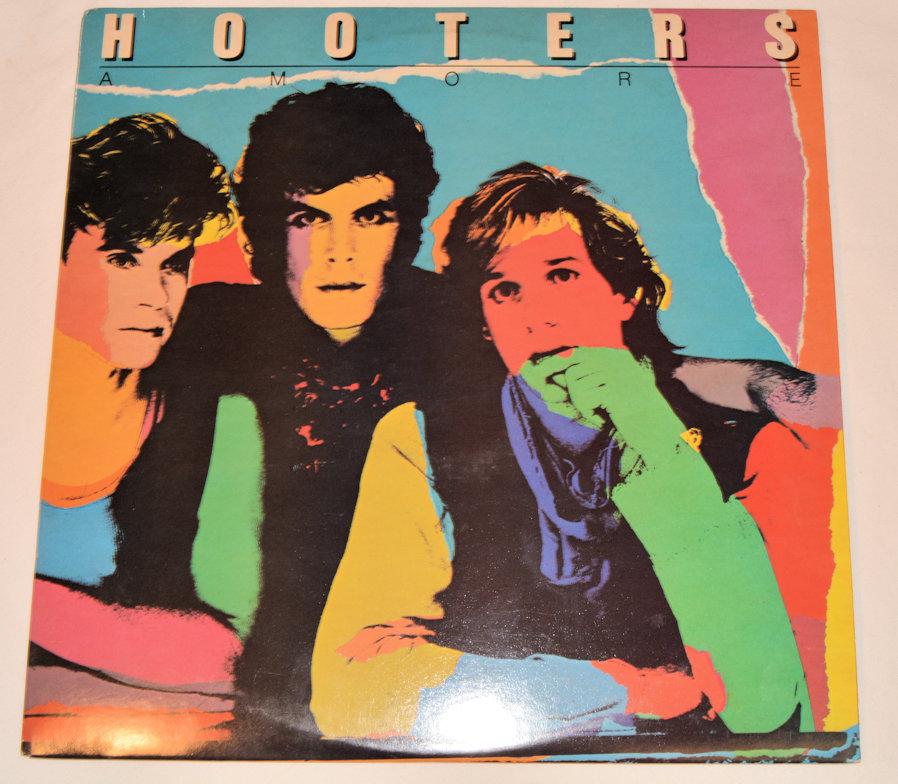 Hooters - Amore