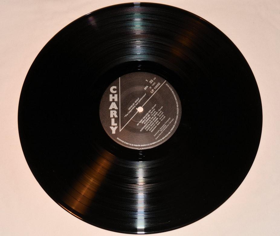 Howlin Wolf - Legendary Sun Performers