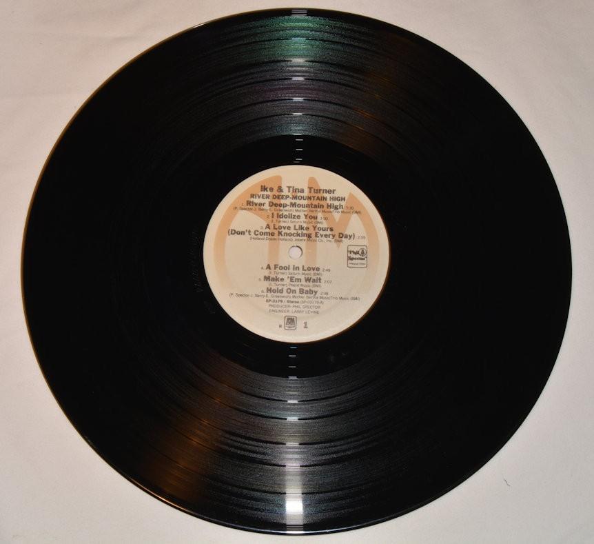 Turner, Ike & Tina - River Deep - Mountain High