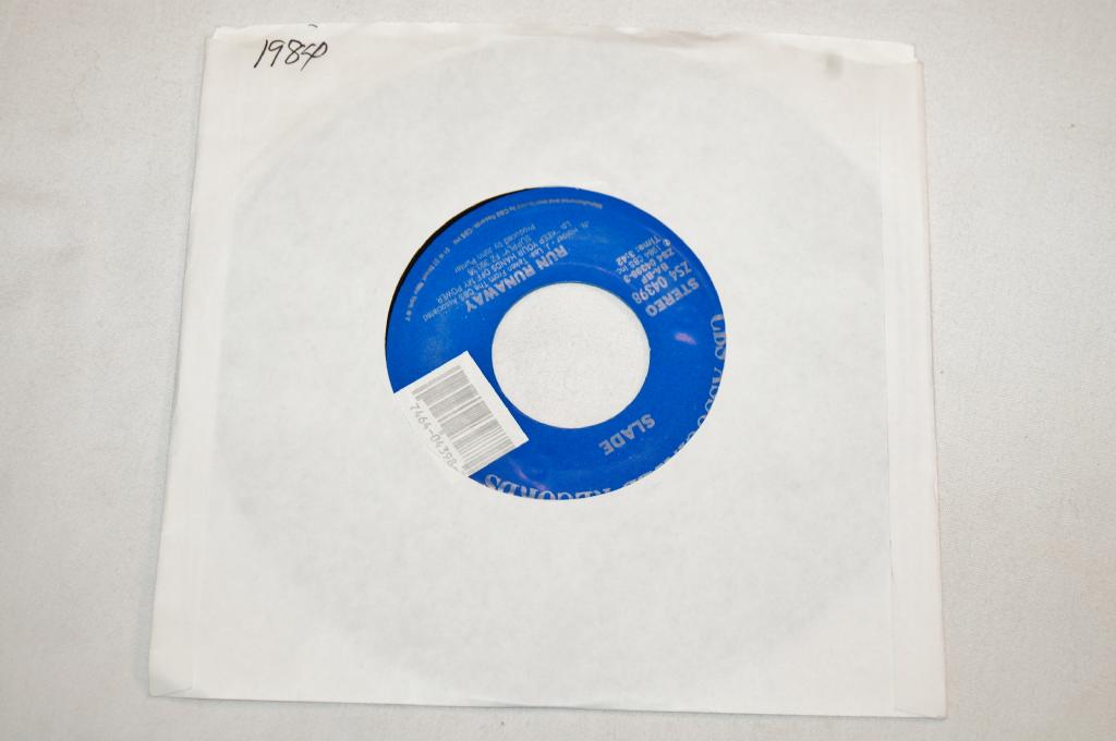 Slade - Run Runaway / Don't Take A Hurricane