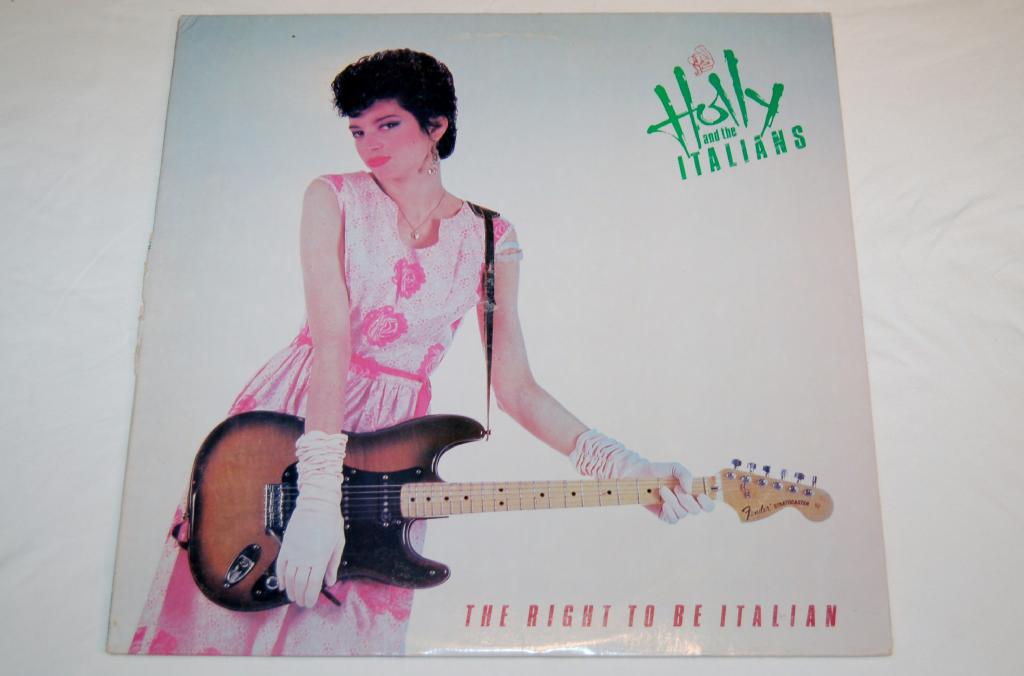 Holly & The Italians - The Right To Be Italian