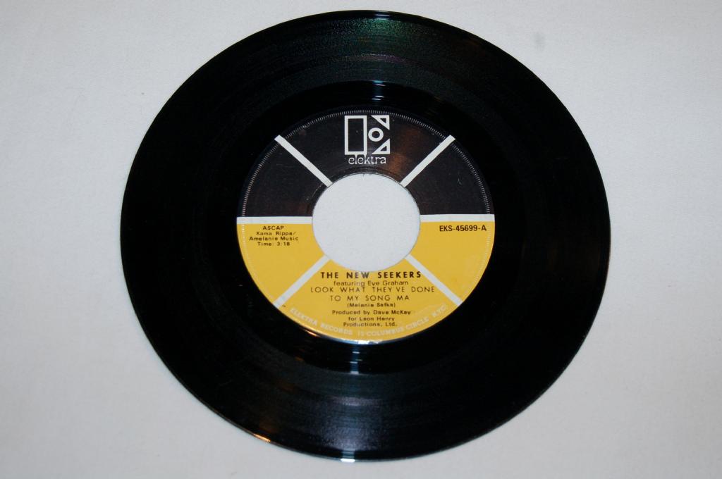 New Seekers, The - Look What They've Done To My Song Ma / It's A Beautiful Day