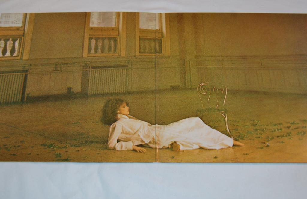 Simon, Carly - Boys In The Trees