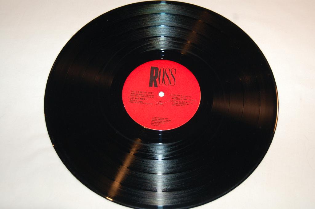 Ross, Diana - "Ross"