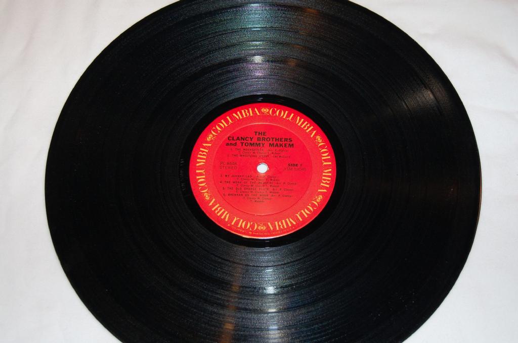 Clancy Brothers - A Spontaneous Recording