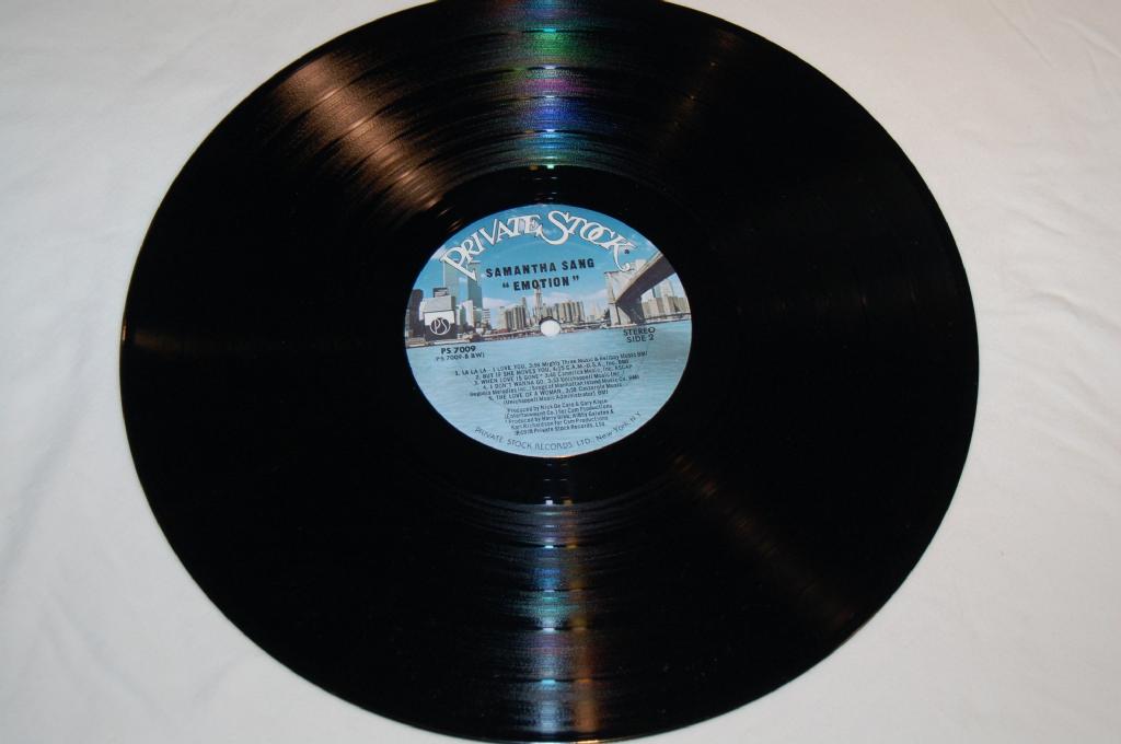 Samantha Sang - Emotion