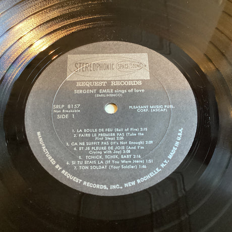 Emile, Sergent - Sings Of Love