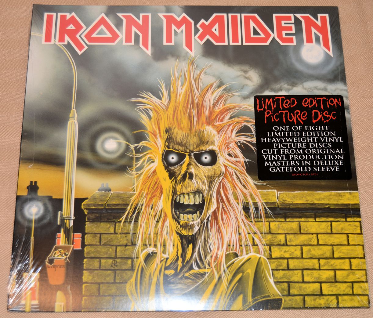 Iron Maiden - Iron Maiden