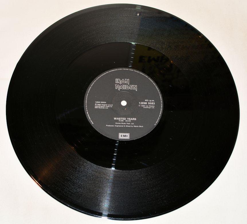 Iron Maiden - Wasted Years