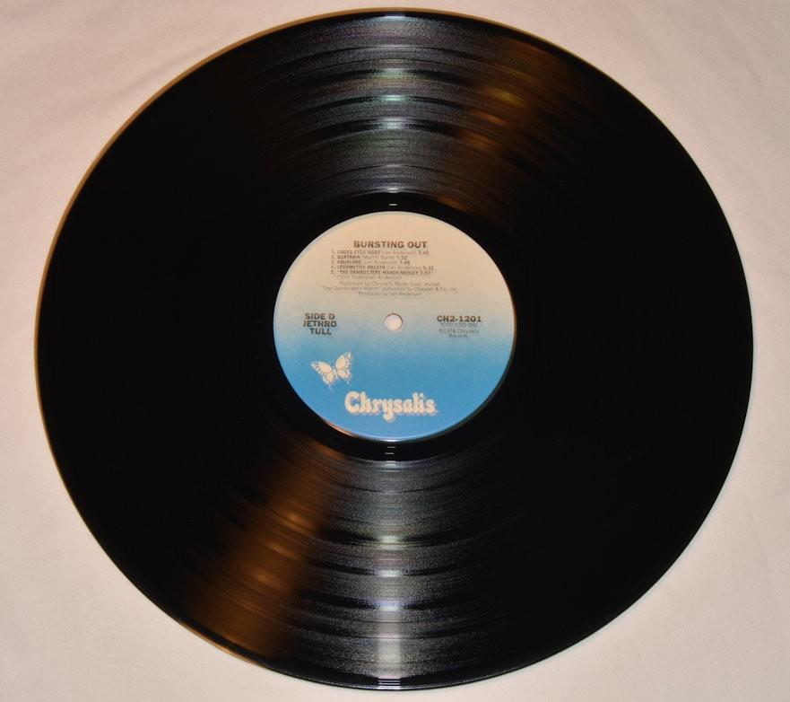 Jethro Tull - Live Bursting Out