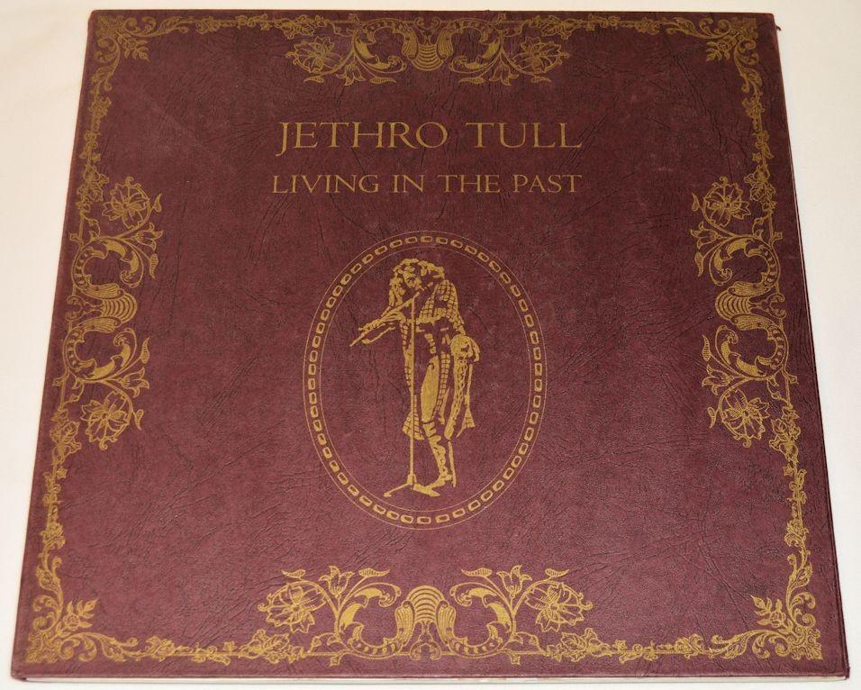 Jethro Tull - Living In the Past