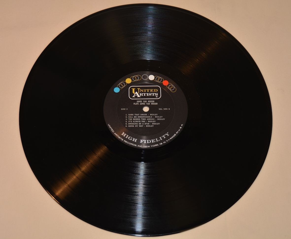 Van Heusen, Jimmy - Plays