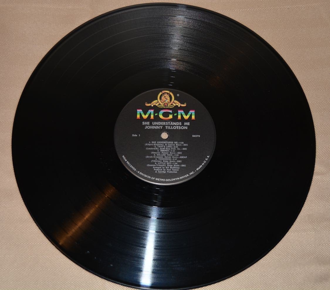 Tillotson, Johnny - She Understands Me