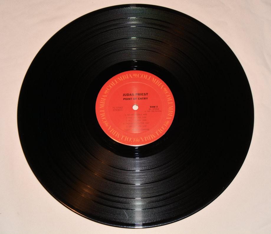 Judas Priest - Point Of Entry