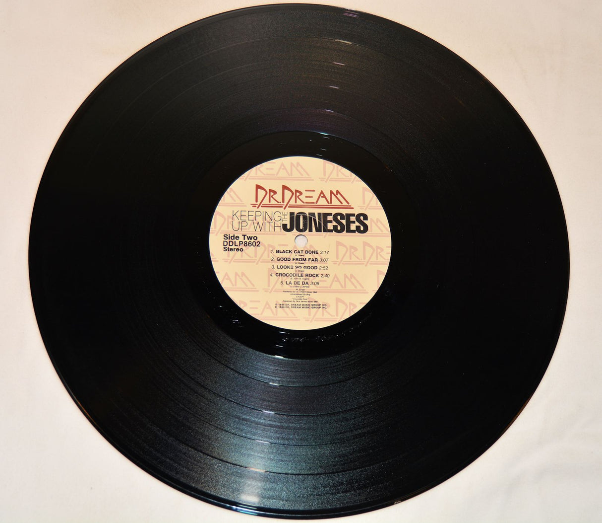 Joneses, The - Keeping Up With The Joneses