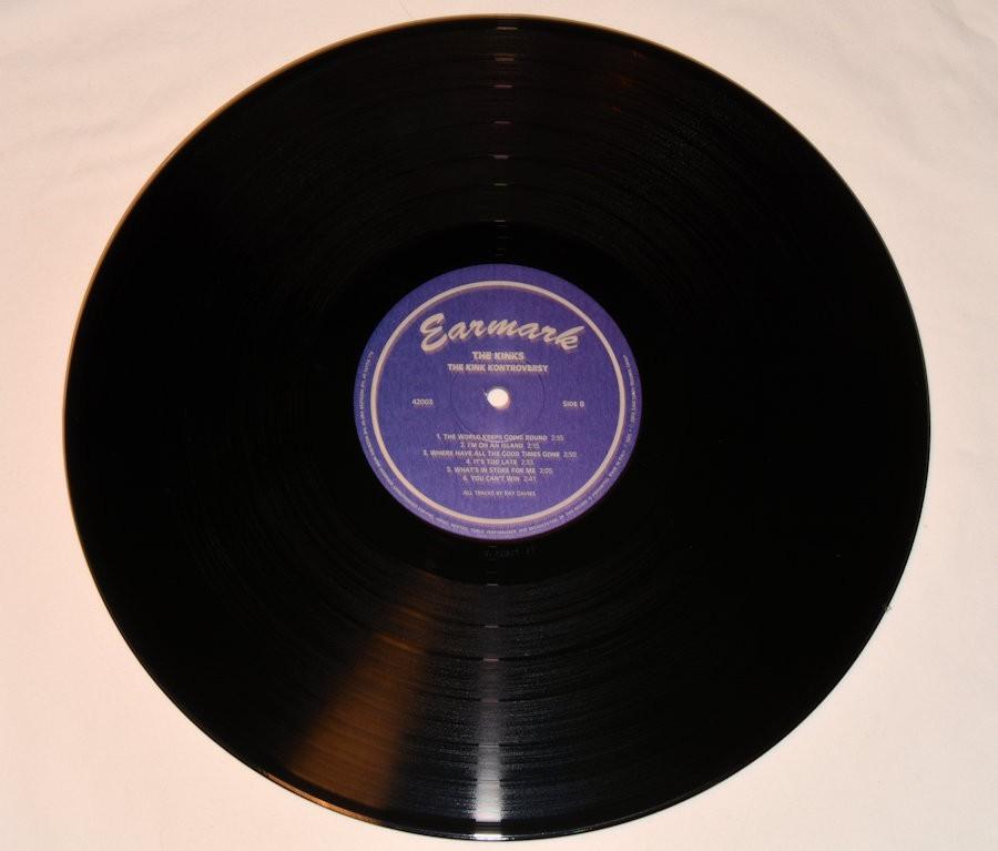 Kinks, The - Kontroversy