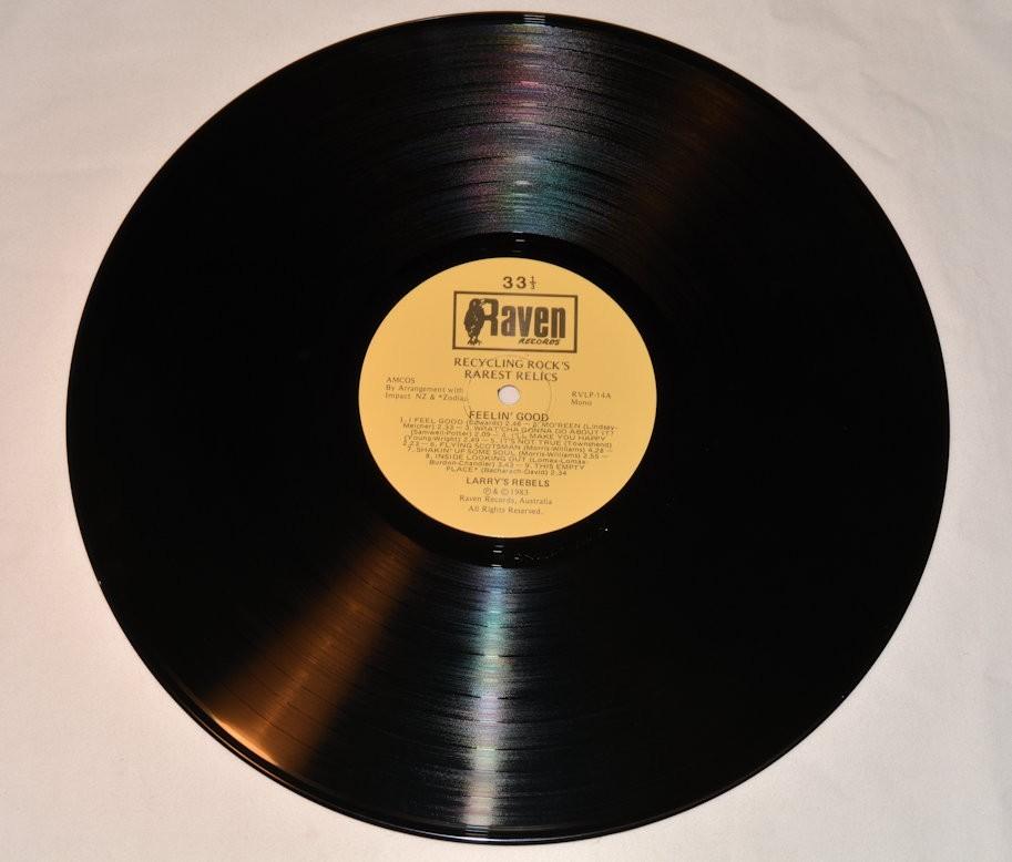 Larrys Rebels - Feelin Good