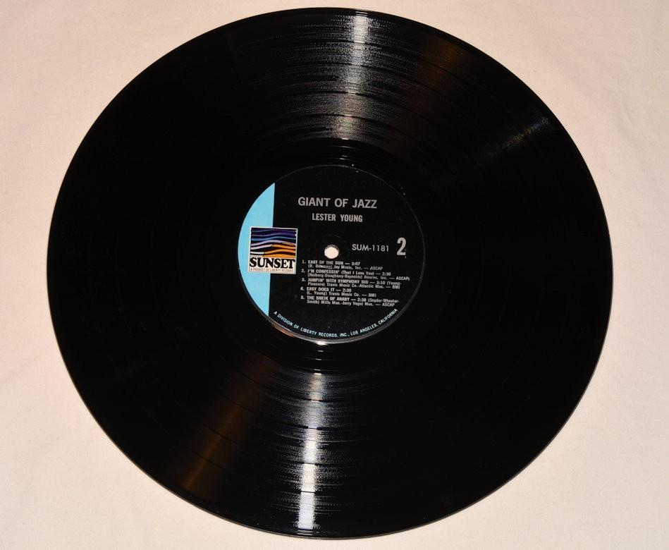 Young, Lester - Giant Of Jazz