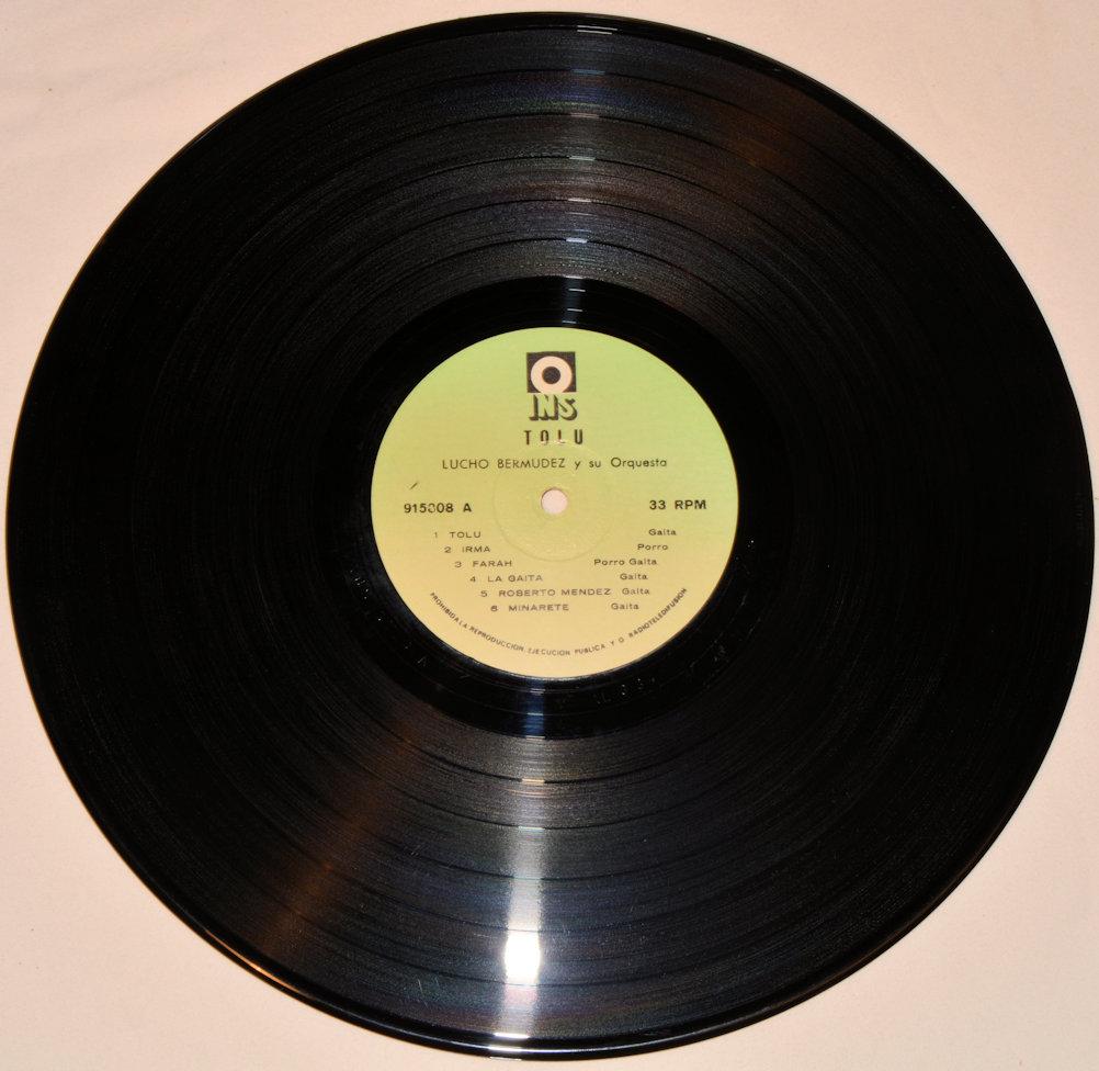 Lucho Bermudez Y Su Orquesta - Tolu