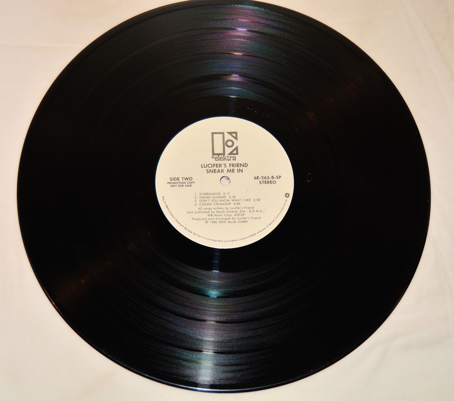 Lucifer's Friend - Sneak Me In