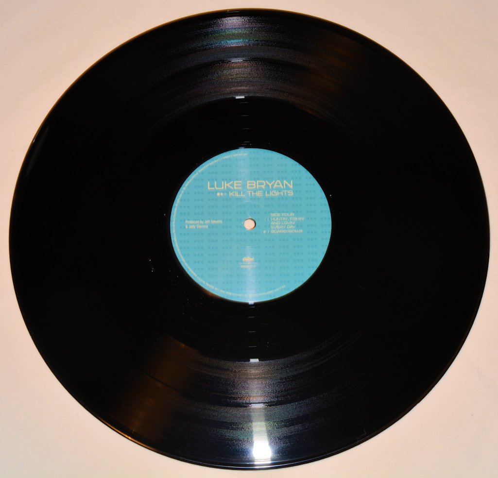 Bryan, Luke - Kill The Lights