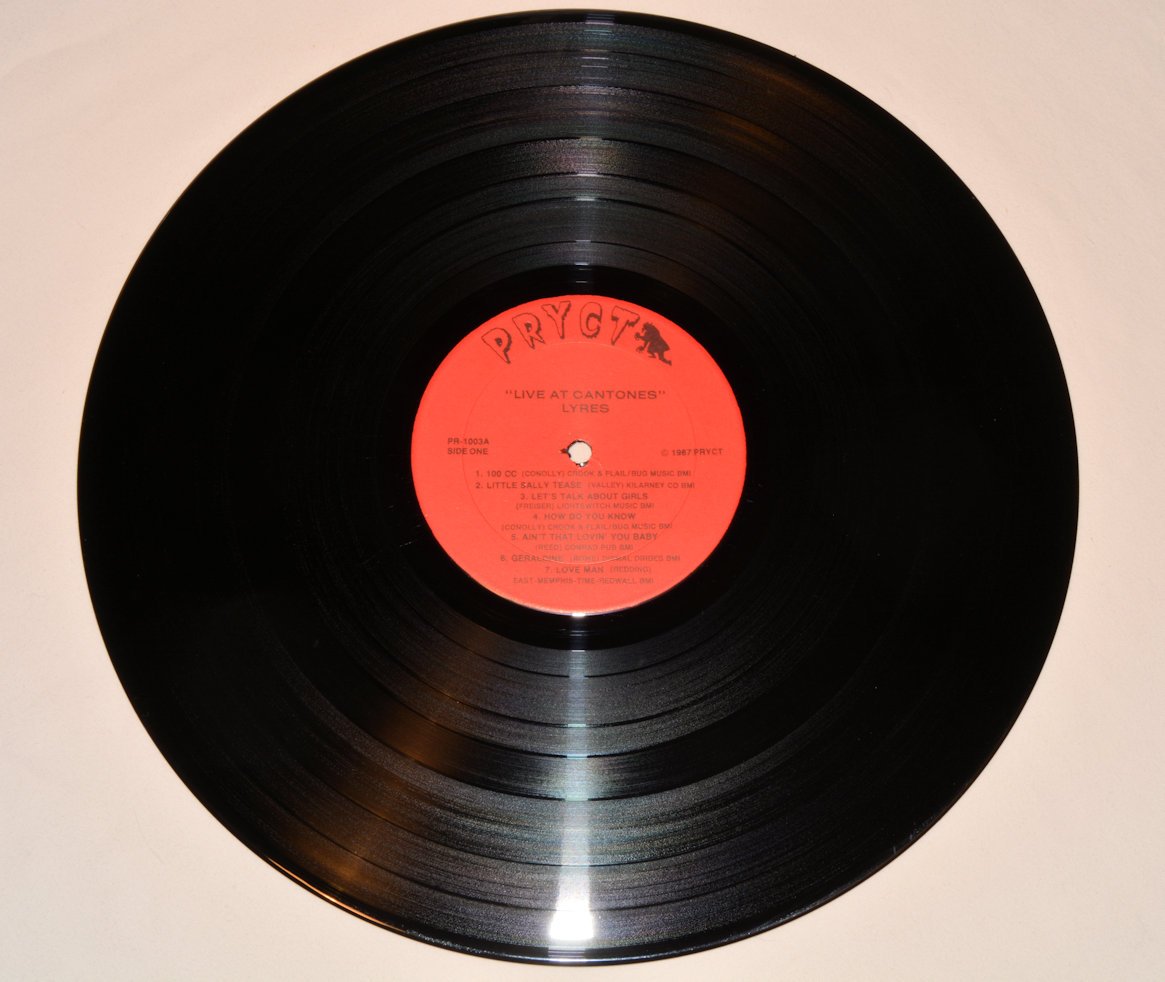 Lyres - Live At Cantones