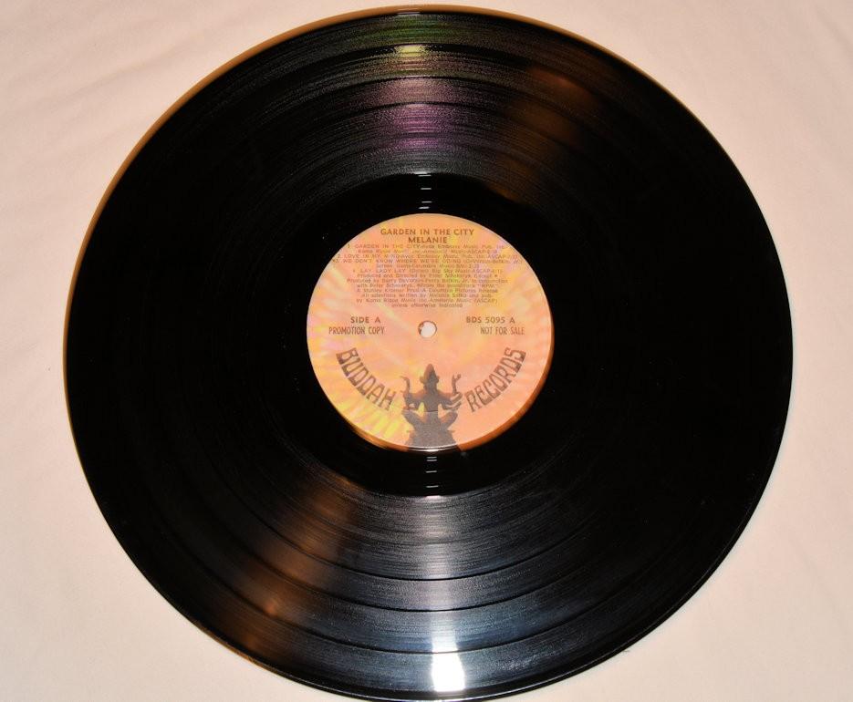 Melanie - Garden In The City