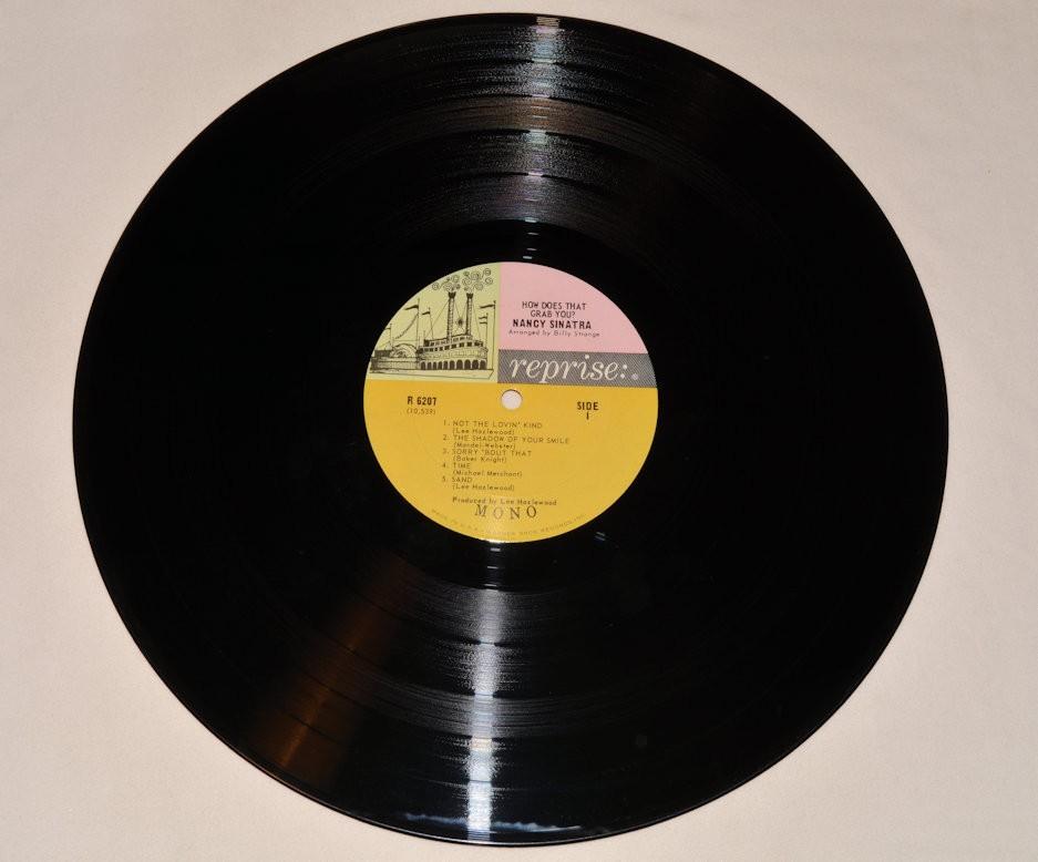 Sinatra, Nancy - How Does That Grab You?