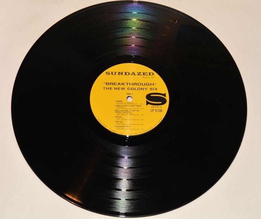 New Colony Six - Breakthrough