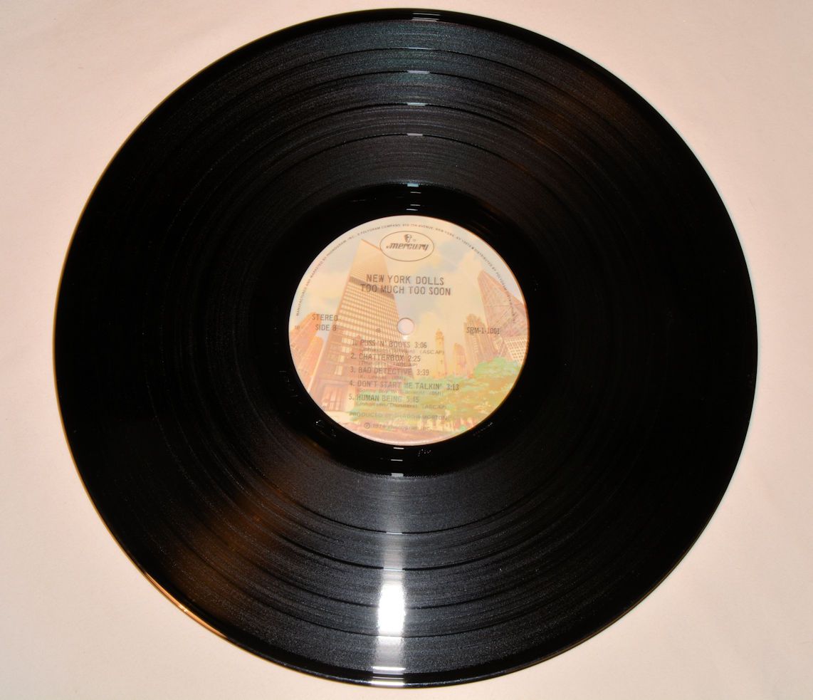 New York Dolls - In Too Much Too Soon